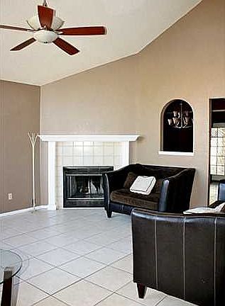 3rd image of 4520 Loma De Cobre Dr