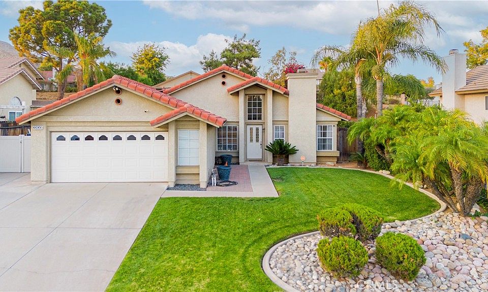 1st image of 22830 Sweet Pea Cir