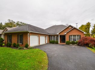4205 Grandin Rd SW, Roanoke, VA 24018