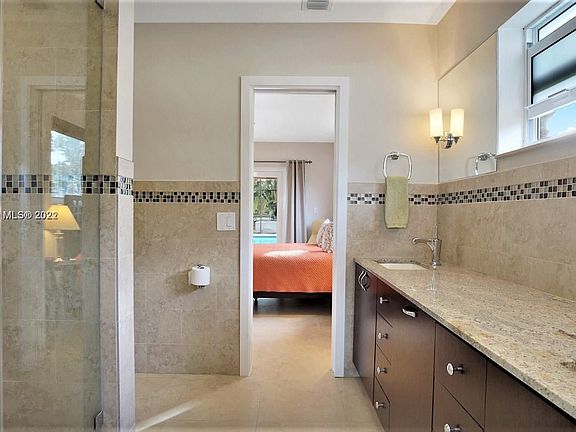 4th image of 14720 SW 81st Ave #0