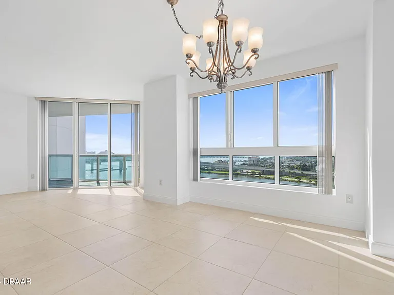 231 Riverside Dr #12091 — Photo 31