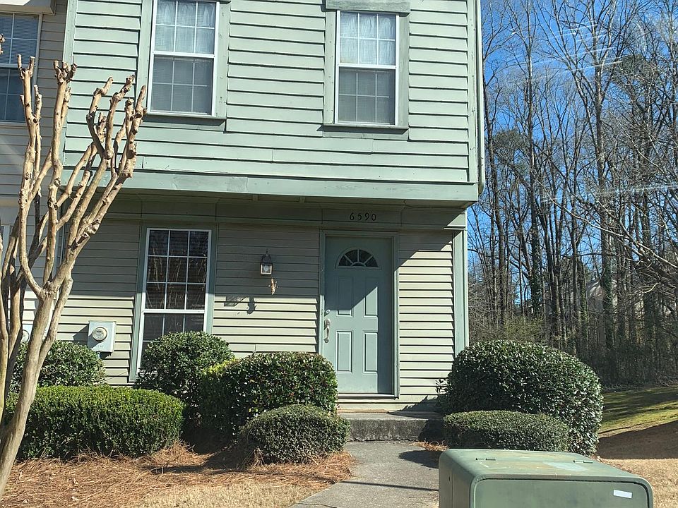 1st image of 6590-6590 Wellington Sq