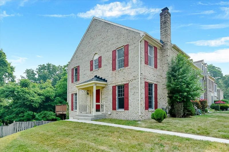 27 Preakness Ct