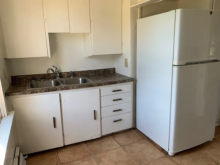 1120 Pine St — Photo 2