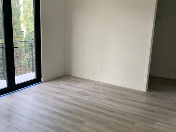 20342 Lorne St, Winnetka, CA 91306
