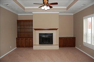 3rd image of 409 Viale Bond