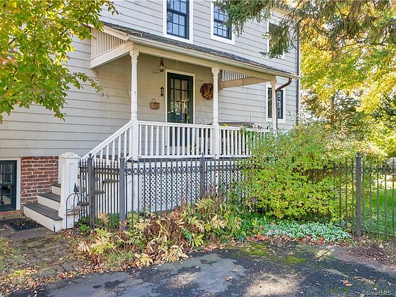 4th image of 283 Brewster St