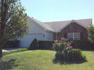 1276 Saint Andrews Dr, Murfreesboro, TN 37128