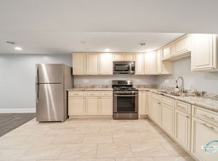 8610 Bard Rd #2, Crystal Lake, IL 60014