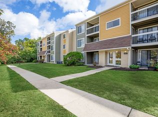 Parkside at Castleton Square Apartments and Townhomes, Indianapolis, IN 46250