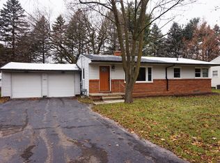 4453 Oaklawn Dr, Okemos, MI 48864