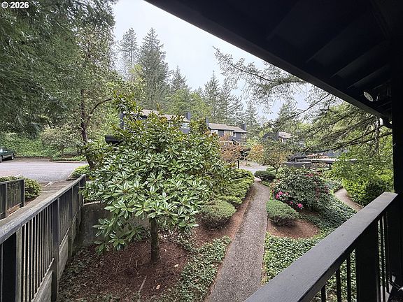 2nd image of 2673 Woodstone Pl
