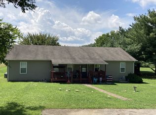 2226 Rick Hight Rd, Columbia, TN 38401