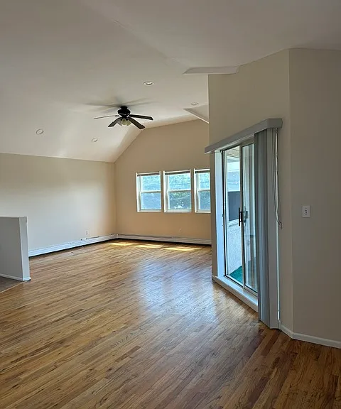457 Monroe Blvd #2 — Photo 12
