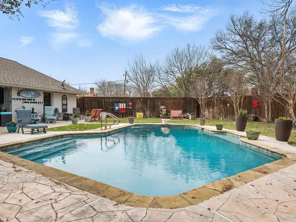 5908 Carolyn Ct, North Richland Hills, TX 76180