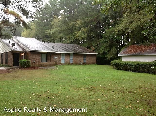 1st image of 3004 Sonya Ln
