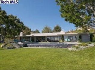 1352 Glen Oaks Blvd, Pasadena, CA 91105