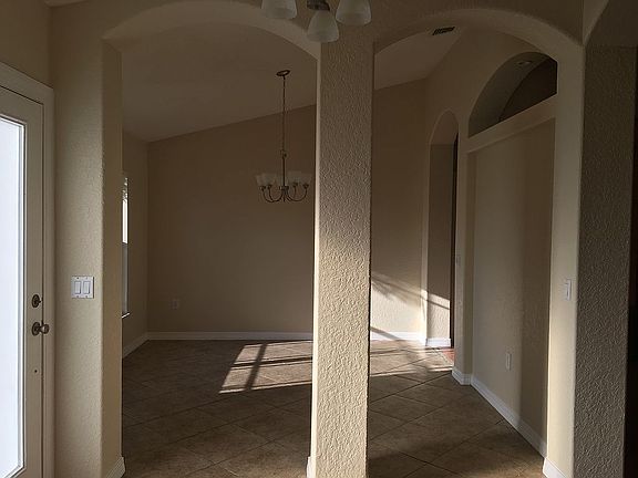 5th image of 4825 Zion Dr
