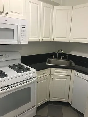 Rented by Hampshire Assets LLC | media 5