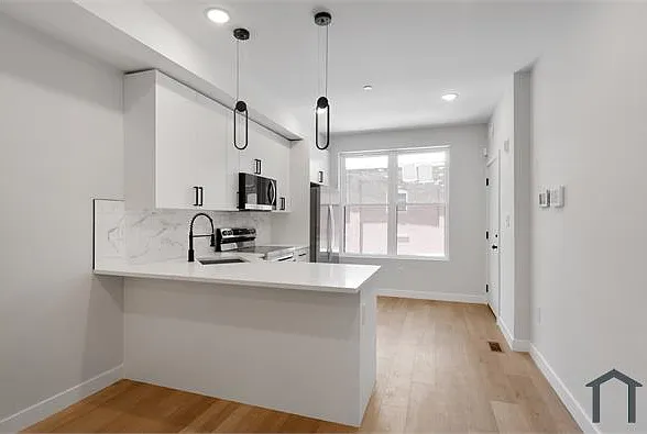 2247 N 8th St #1 — Photo 3