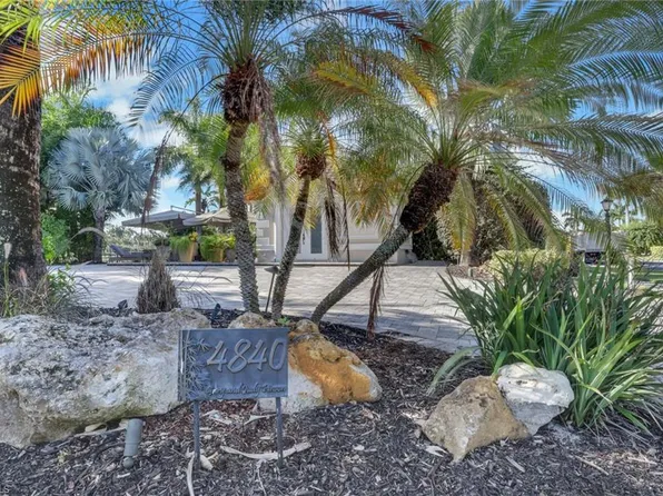 4840 CARRIAGE CT, NAPLES, FL 34114