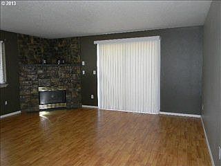 4th image of 9000 NE Lewis Dr