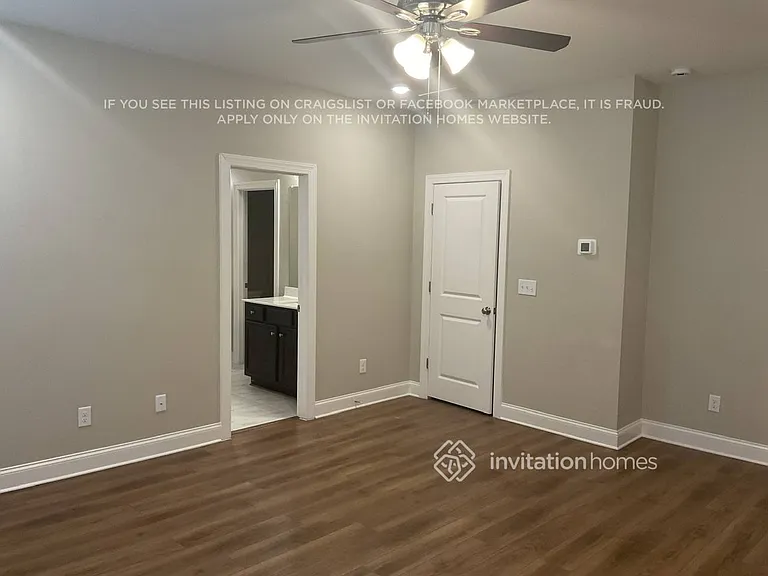 215 Caledonia Ct — Photo 15