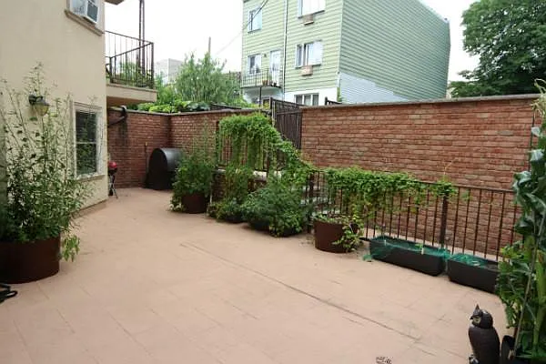 Rented by Astoria NY Condos | media 25