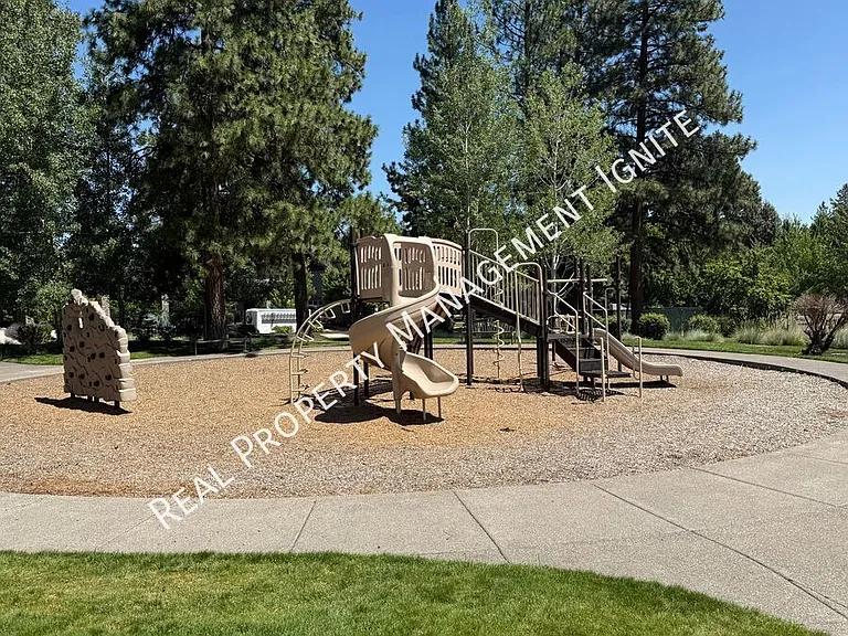 61203 Snowbrush Dr — Photo 20
