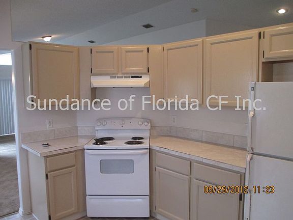 2nd image of 3229 Brewster Dr