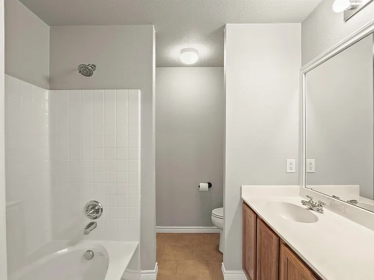 9005 Stewart St — Photo 6