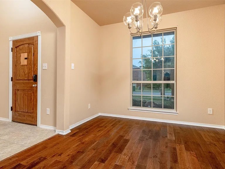 1009 Cheyenne Dr — Photo 8