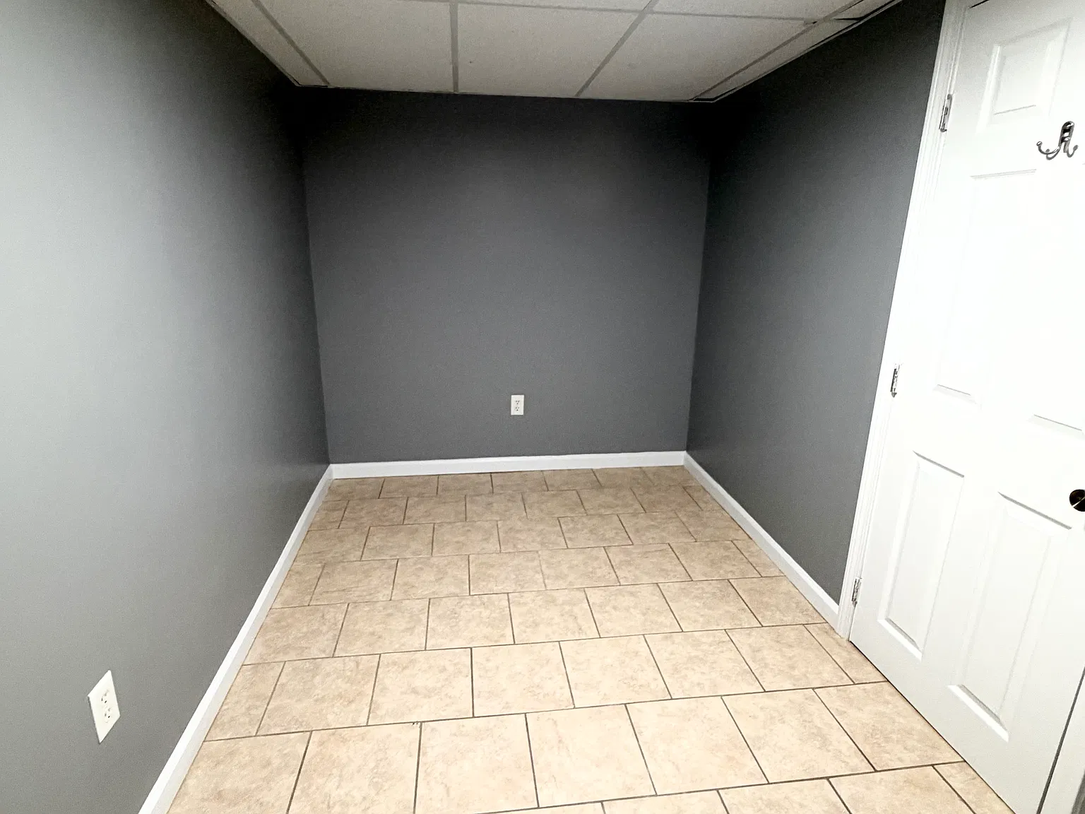 287 Mendon Ave — Photo 3