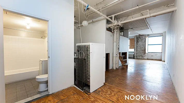 Rented by Nooklyn NYC LLC | media 7