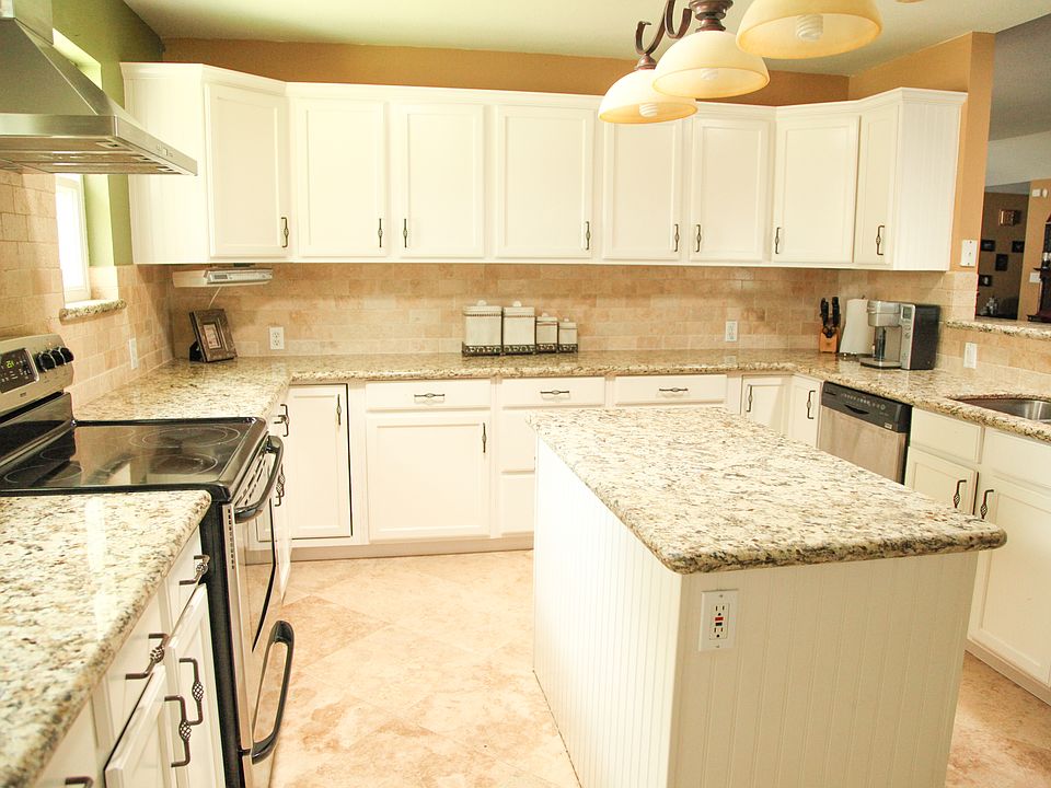1st image of 3110 Traylor Blvd