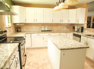 3110 Traylor Blvd, Rockport, TX 78382