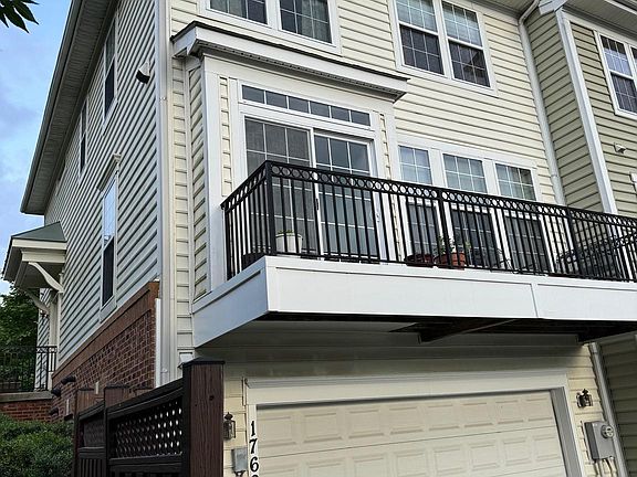 2nd image of 17622 Phelps Hill Ln