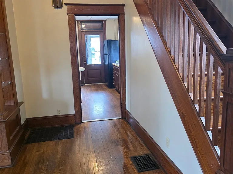 239 Burt Ave — Photo 7