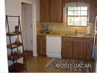 5th image of 2025 NW 35th Ter