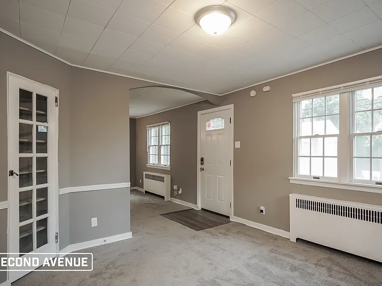 126 Milliken Ave — Photo 5