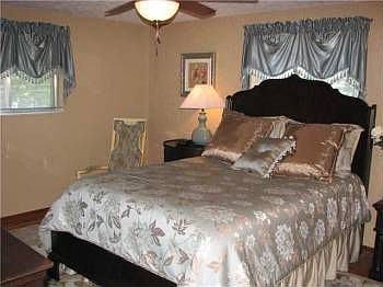 2nd image of 2039 Cannington Ct