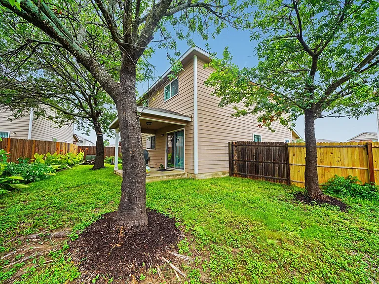 12410 Tallow Cir — Photo 36