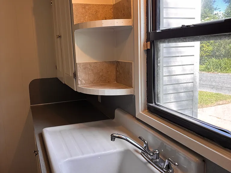 200 Gabriel St — Photo 7