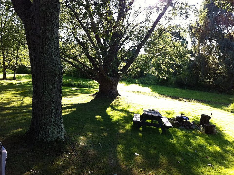 2nd image of 7048 Ridge Rd