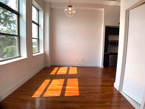 2nd image of 181 Bainbridge St #305