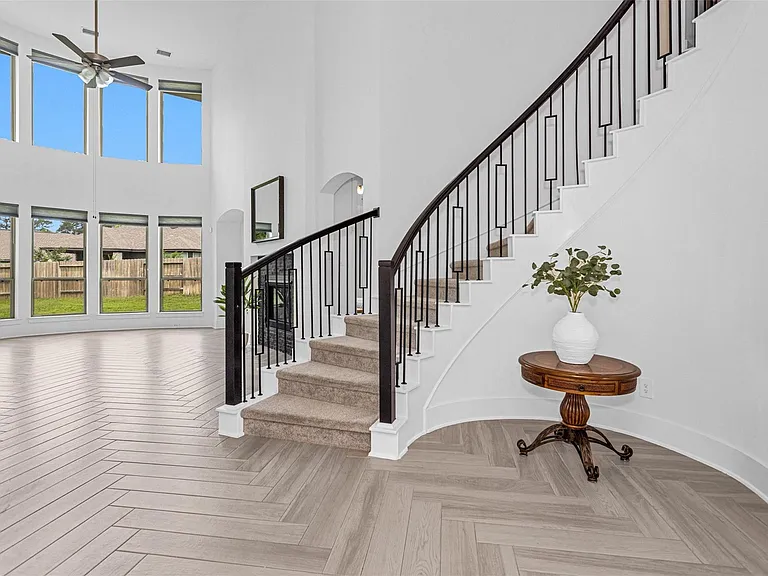 634 Cibolo Creek Dr — Photo 10