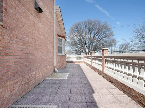 83-18 58th Avenue image 32 of 43