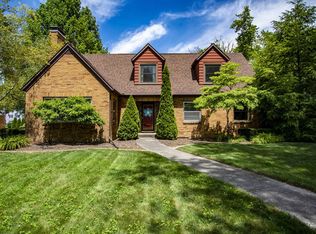 258 E John St, Nappanee, IN 46550