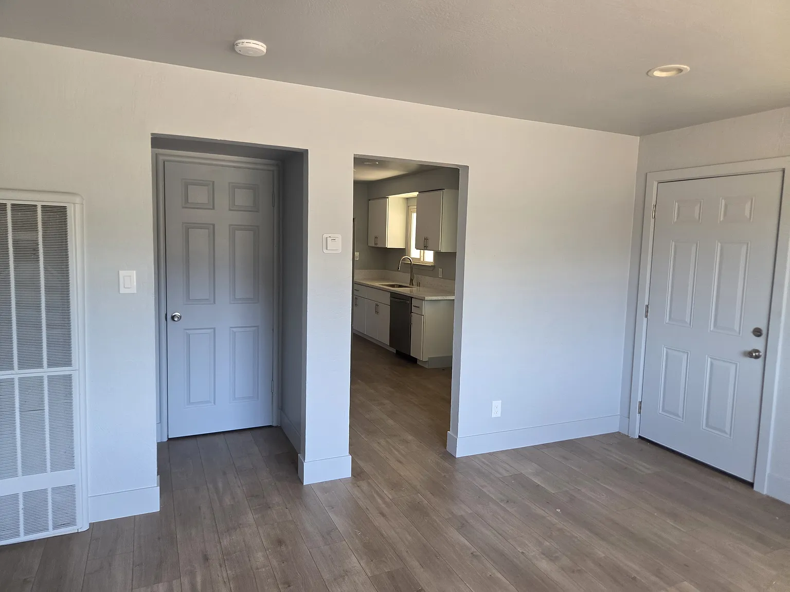 1 bed, 800 sqft, $1,950 — Photo 4