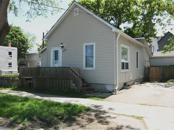 175 Davis St, Sarnia, ON N7T 1A5